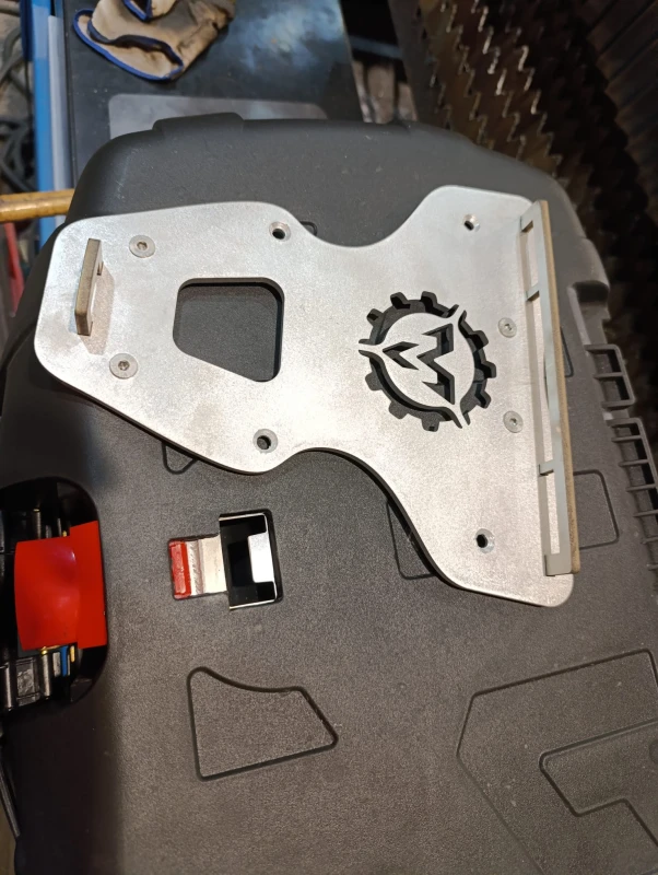 cnc lasersko secenje aluminum